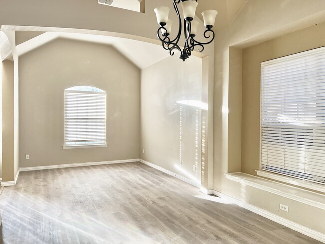 2421 Mallard Dr, Little Elm, TX 75068 - photo 2