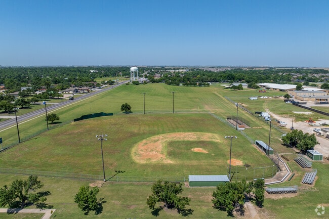 Located in a lively neighborhood, Main Street Intermediate School offers a nurturing environment