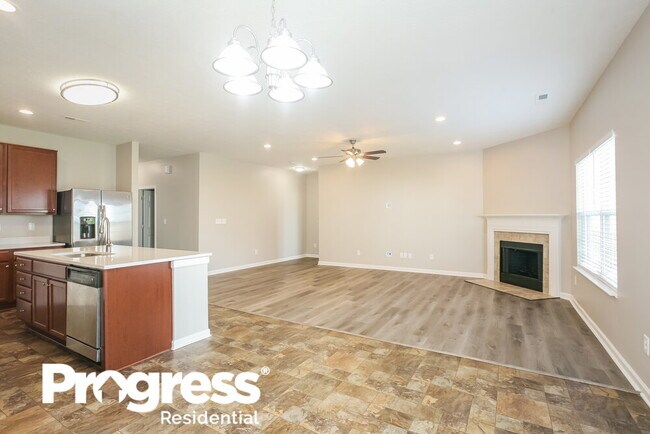 8267 Templederry Dr, Brownsburg, IN 46112 - photo 5