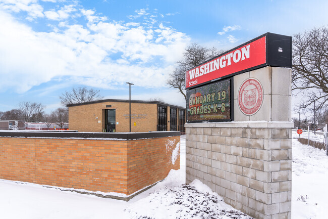 Washington Elementary School has an average student to teacher ratio of 11 to 1.