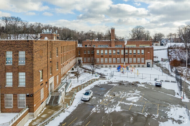 Embark on daily explorations in knowledge at Pittsburgh Weil PreK-5.