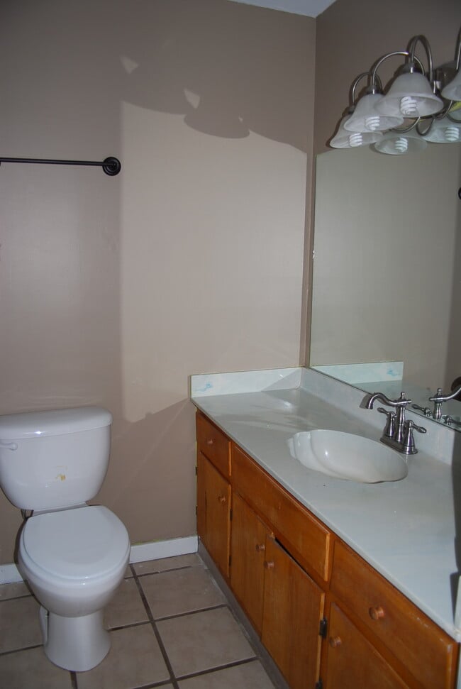 15724 Cook Rd unit A, Biloxi, MS 39532 - photo 7