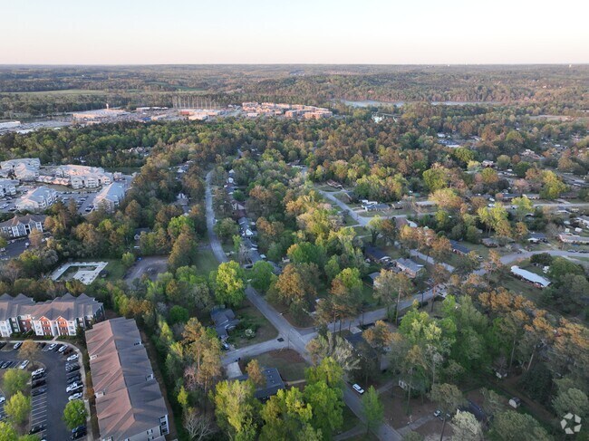 National Hills is convenient to downtowna Augusta and Interstate 20.