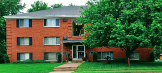 1363 County B Rd W, Roseville, MN 55113
