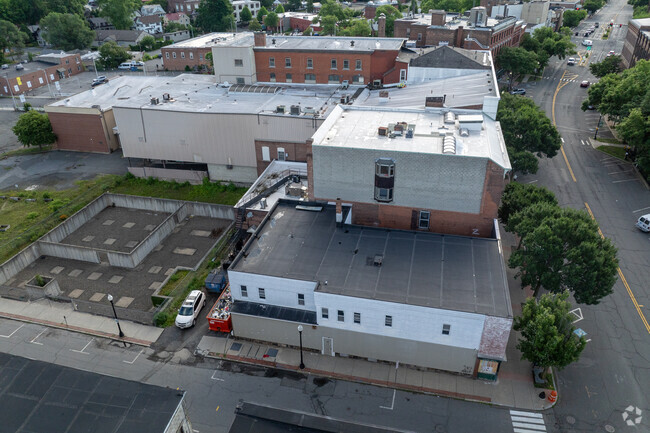 Greenfield Commonwealth Virtual School is located in Greenfield, MA.