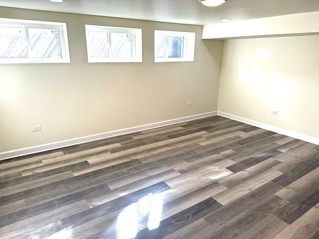 10350 Milford St unit 2G, Westchester, IL 60154 - photo 3