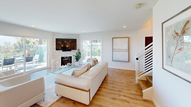 25822 Dana Bluff W unit 29, Capistrano Beach, CA 92624 - photo 2