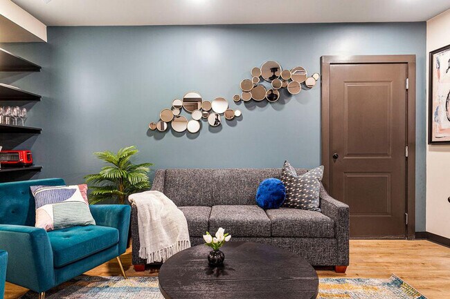 611 Commerce St unit ID1267079P, New Orleans, LA 70130 - photo 3