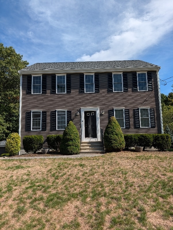 87 Center St, Carver, MA 02330