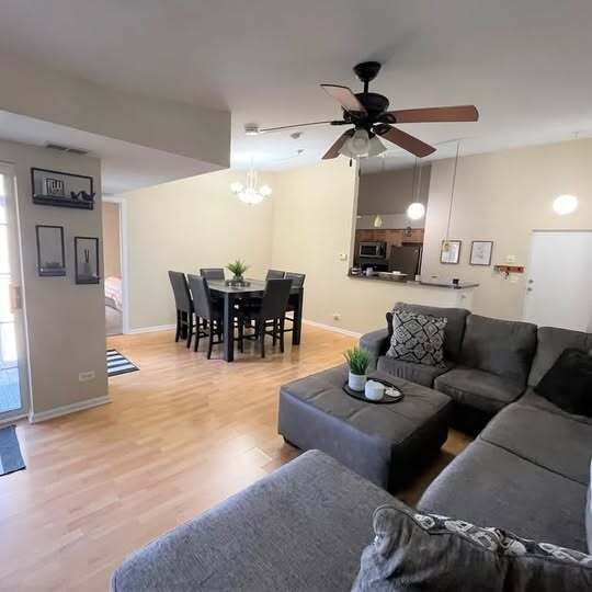 728 N Gary Ave unit 212, Carol Stream, IL 60188 - photo 2