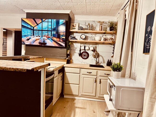 169 W Broadway unit B, Bangor, ME 04401 - photo 2