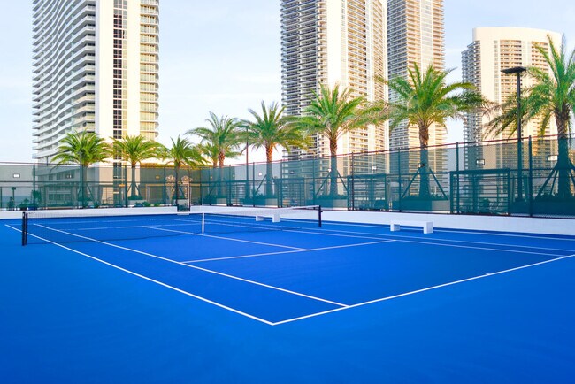 Hyde Beach House unit FL25-ID1022527P, Hollywood, FL 33019 - photo 5