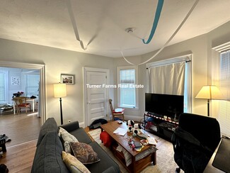 65 Willow Ave, Somerville, MA 02144