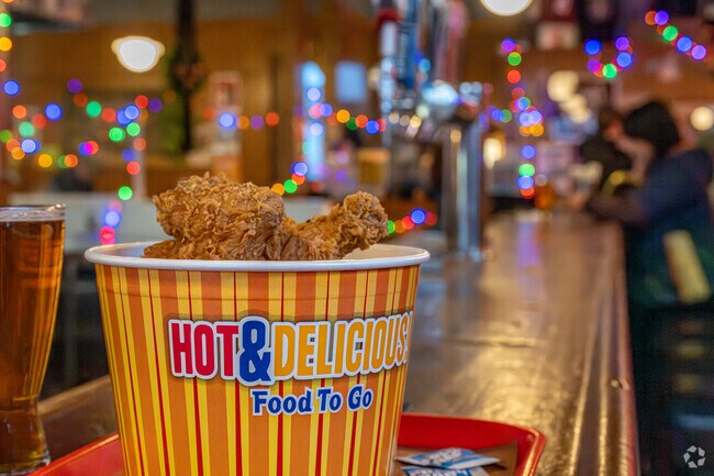 Ericsson residents can't leave Bull's Horn without a bucket of fried chicken.