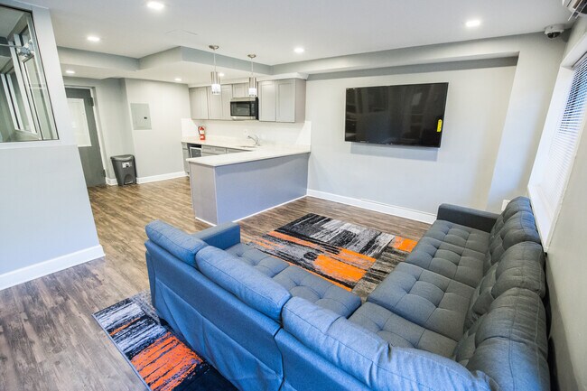 The Vue At Oxon Hill, Oxon Hill, MD 20745 - photo 2