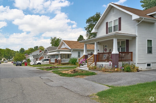 Craftsman and Bungalow style homes are very common throughout the Halfway neighborhood.