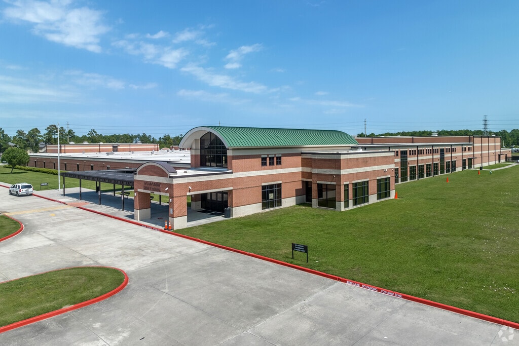 Woodcreek Middle boasts a fantastic fine arts and athletic programs for its students.