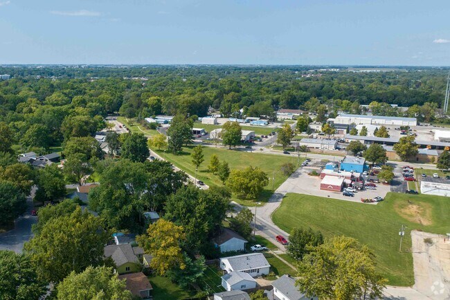 Fairlawn Park is a nice neighborhood community near the business district.