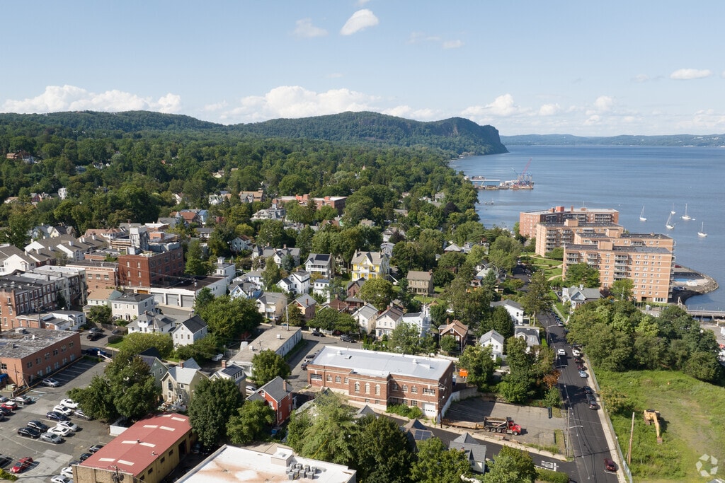 Nyack combines the charms of a suburban community with the beauty of the Hudson River.