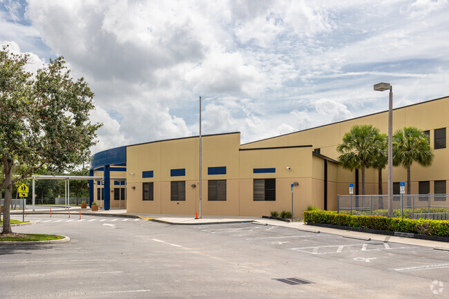 Mike Davis Elementary in Naples offers parking in front of the building.