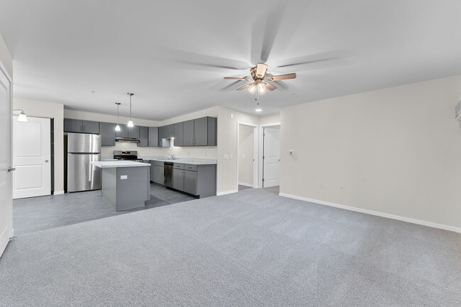 1 Bedroom, 1 Bathroom Lower Unit