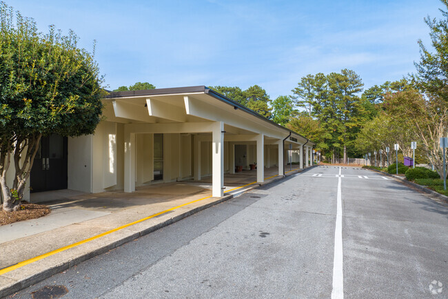 B.B. Harris Elementary School follows the curriculum of Gwinnett County Public Schools.