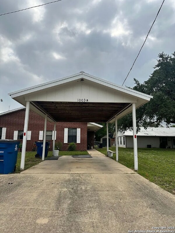 1003 Commerce St unit A, Pleasanton, TX 78064 - photo 3