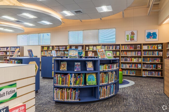 Adjacent to Del Hale Hall is Dos Palos Public Library.