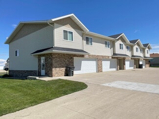 3477-3477 7th St NE, Minot, ND 58703