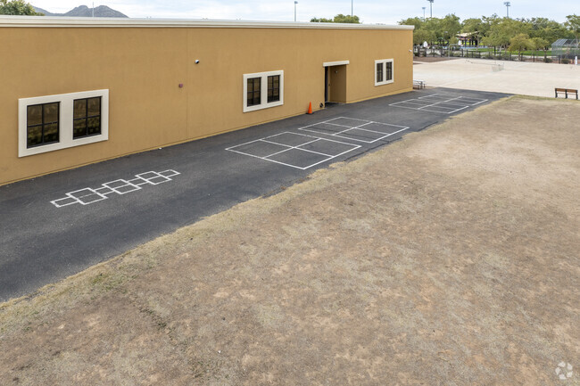 Kids and parents alike love the staff at Buckeye’s Festival Foothills Elementary School.