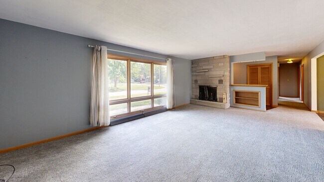 161 Boyd Cir, Michigan City, IN 46360 - photo 2