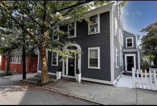 47 Sheldon St, Providence, RI 02906
