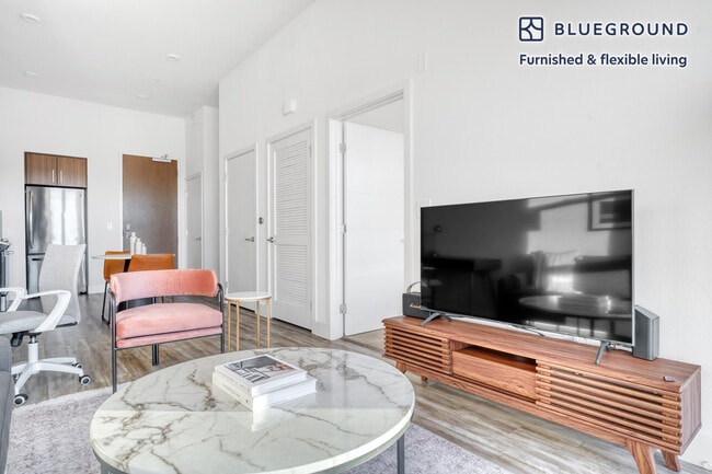 1355 El Camino Real unit FL7-ID918, Redwood City, CA 94063 - photo 2