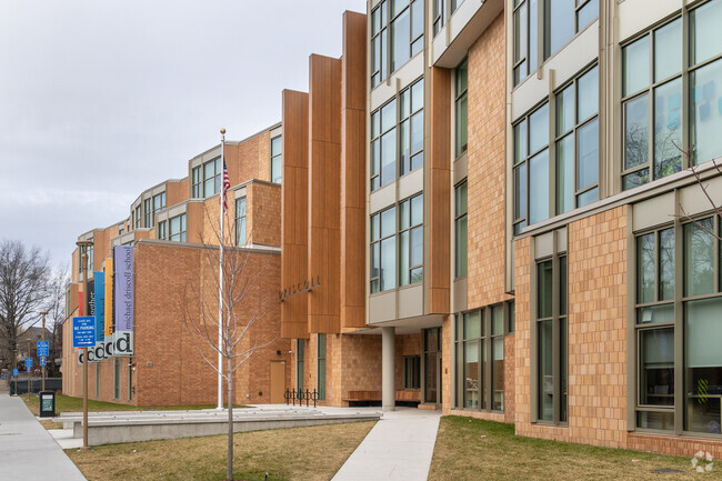 Michael Driscoll School in Brookline receives an overall score of A from niche.