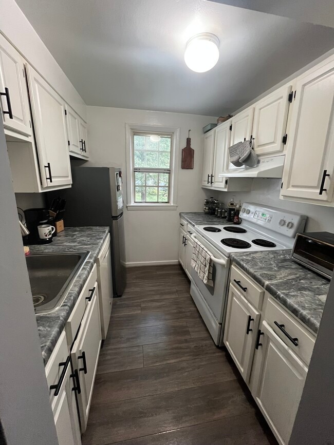 708 S Arlington Mill Dr unit 204, Arlington, VA 22204 - photo 7