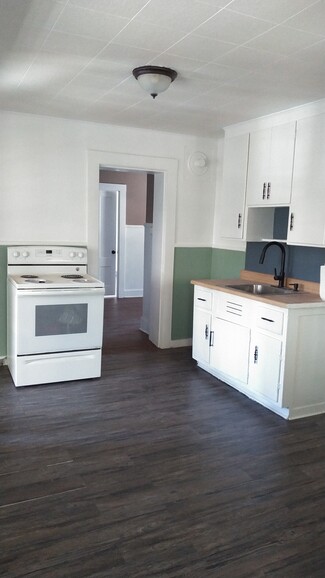 195 Main St Unit 3, Claremont, NH 03743