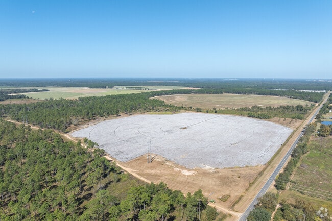 Much of the Putney neighborhood is made up of large farms.