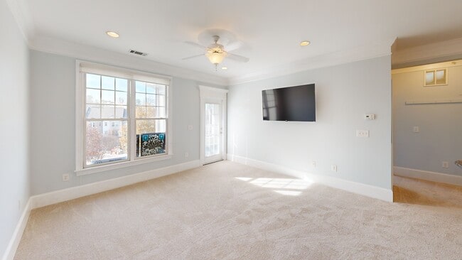 735 Portstewart Dr unit 735, Cary, NC 27519 - photo 3