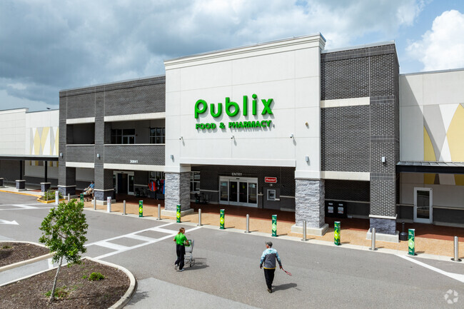 Publix supplies the whole grocery list for Mirada locals.