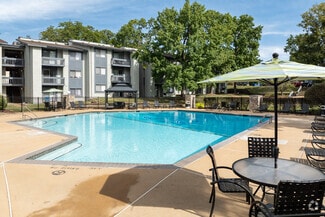 3975 Taravue Ln, Saint Louis, MO 63125