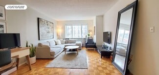225 8th Ave, New York, NY 10011