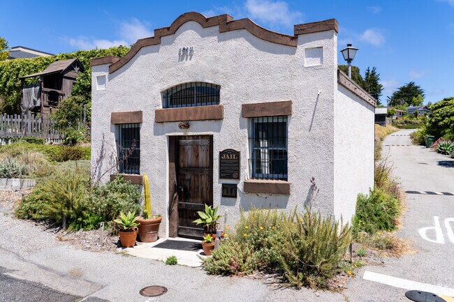 Simple and sturdy, the old Davenport jail was built to serve a booming cement town in the early 1900s.