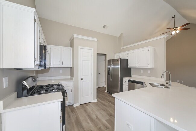 7326 Bramble Ln, Walls, MS 38680 - photo 5