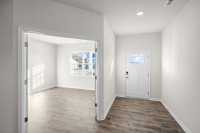 3000 Platinum Cir unit 36205125, West End, NC 27376 - photo 6