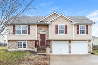 507 Hibiscus Dr, Belton, MO 64012