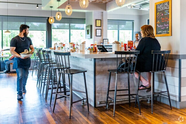 Start your day right with a delightful breakfast at First Watch in Stone Ridge.