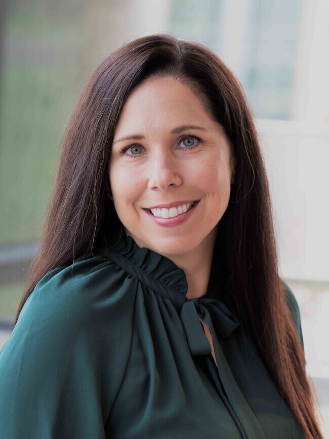 Lisa Waupsh Towle