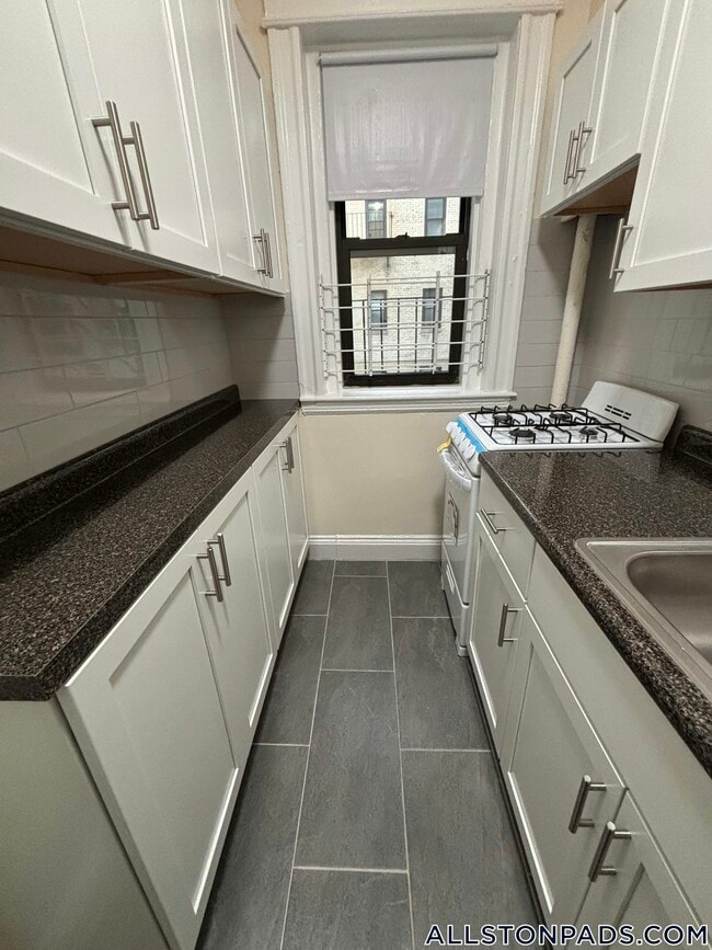 1144 Commonwealth Ave Unit 7, Boston, MA 02134