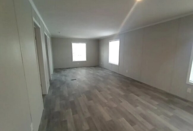 500 Elmwood Ln, Columbus, MI 48063 - photo 5