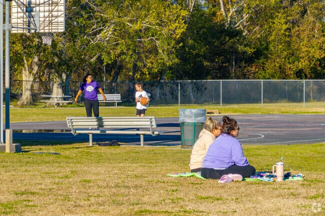 Families have lots of opportunity to enjoy the sunshine of Gray.